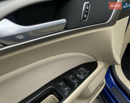 Синій Форд Фьюжен, об'ємом двигуна 2.5 л та пробігом 160 тис. км за 11000 $, фото 10 на Automoto.ua