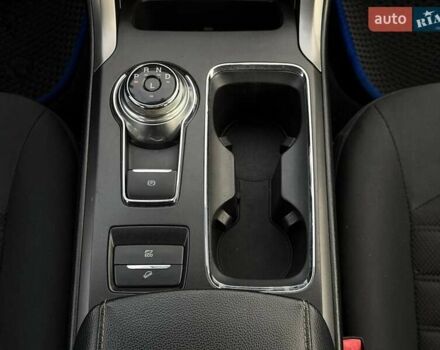 Синій Форд Фьюжен, об'ємом двигуна 2 л та пробігом 156 тис. км за 12950 $, фото 27 на Automoto.ua