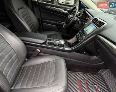 Синій Форд Фьюжен, об'ємом двигуна 2 л та пробігом 138 тис. км за 13800 $, фото 18 на Automoto.ua