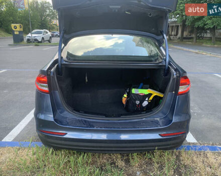 Форд Фьюжн 2018 в Днепре (Днепропетровске) на Automoto.ua Синий Форд Фьюжн, объемом двигателя 2 л и пробегом 150 тыс. км за 17250 $, фото 9 на Automoto.ua