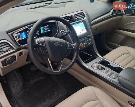 Синій Форд Фьюжен, об'ємом двигуна 1.5 л та пробігом 72 тис. км за 12500 $, фото 3 на Automoto.ua