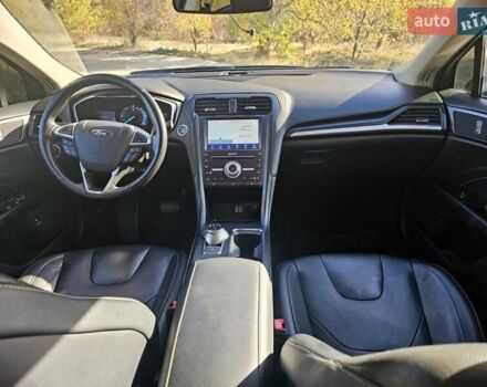 Форд Фьюжн 2019 в Киеве на Automoto.ua Синий Форд Фьюжн, объемом двигателя 2 л и пробегом 88 тыс. км за 20800 $, фото 16 на Automoto.ua