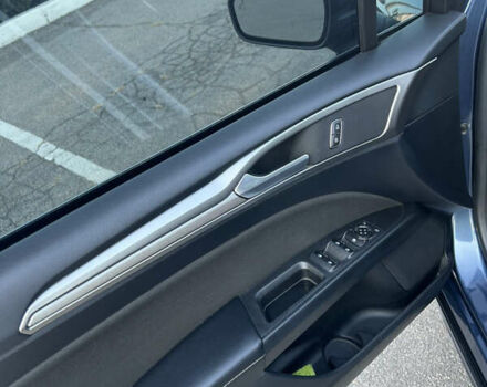 Синій Форд Фьюжен, об'ємом двигуна 2 л та пробігом 182 тис. км за 12900 $, фото 38 на Automoto.ua