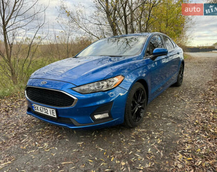 Форд Фьюжен 2020 у Житомирі на Automoto.ua Синій Форд Фьюжен, об'ємом двигуна 1.5 л та пробігом 140 тис. км за 12900 $, фото 1 на Automoto.ua