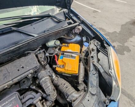 Синій Форд Фьюжен, об'ємом двигуна 1.4 л та пробігом 330 тис. км за 4500 $, фото 4 на Automoto.ua