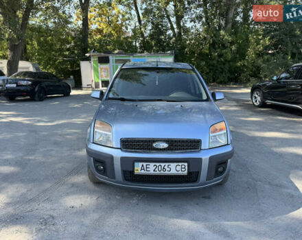 Синий Форд Фьюжн, объемом двигателя 0 л и пробегом 240 тыс. км за 4600 $, фото 1 на Automoto.ua