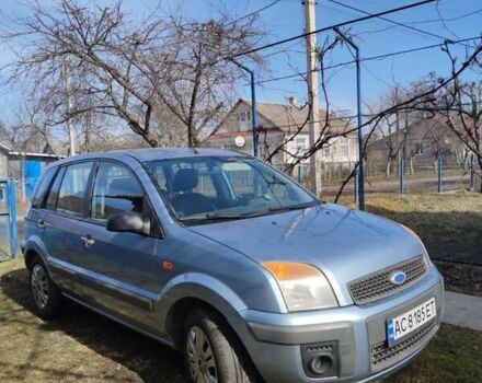 Синий Форд Фьюжн, объемом двигателя 1.6 л и пробегом 330 тыс. км за 4600 $, фото 1 на Automoto.ua