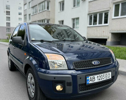 Синій Форд Фьюжен, об'ємом двигуна 1.4 л та пробігом 220 тис. км за 5800 $, фото 1 на Automoto.ua
