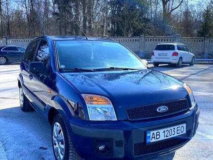 Форд Фьюжен 2010 у Вінниці на Automoto.ua Синій Форд Фьюжен, об'ємом двигуна 1.4 л та пробігом 150 тис. км за 5000 $, фото 1 на Automoto.ua