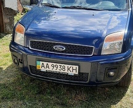 Синий Форд Фьюжн, объемом двигателя 1.6 л и пробегом 335 тыс. км за 2600 $, фото 1 на Automoto.ua