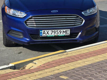 Форд Фьюжен 2013 у Гостомель на Automoto.ua Синій Форд Фьюжен, об'ємом двигуна 2.49 л та пробігом 300 тис. км за 9000 $, фото 1 на Automoto.ua