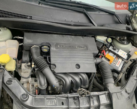 Зелений Форд Фьюжен, об'ємом двигуна 1.4 л та пробігом 156 тис. км за 4750 $, фото 4 на Automoto.ua