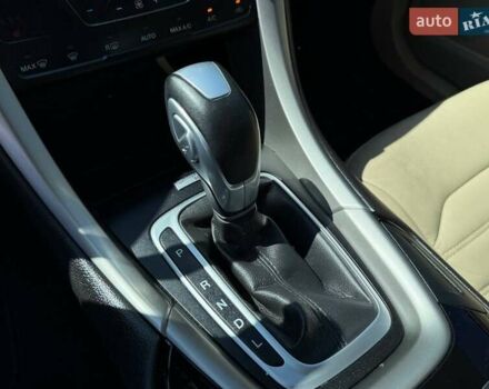 Зелений Форд Фьюжен, об'ємом двигуна 2 л та пробігом 181 тис. км за 11999 $, фото 17 на Automoto.ua