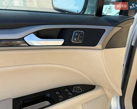 Зелений Форд Фьюжен, об'ємом двигуна 2 л та пробігом 181 тис. км за 11999 $, фото 15 на Automoto.ua