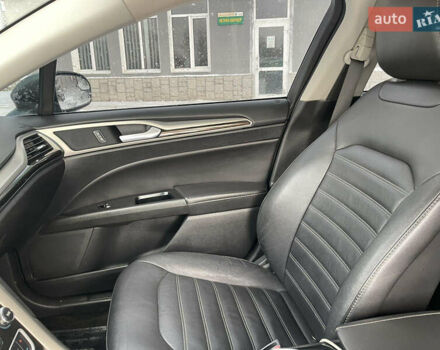 Зелений Форд Фьюжен, об'ємом двигуна 2 л та пробігом 326 тис. км за 7990 $, фото 32 на Automoto.ua