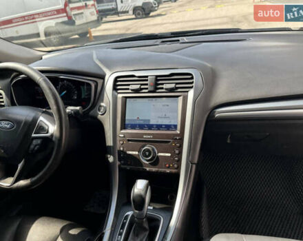 Зеленый Форд Фьюжн, объемом двигателя 2 л и пробегом 159 тыс. км за 10000 $, фото 4 на Automoto.ua