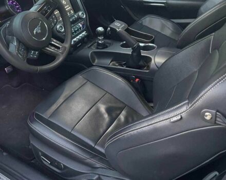 Сірий Форд ГТ, об'ємом двигуна 5 л та пробігом 50 тис. км за 30000 $, фото 4 на Automoto.ua