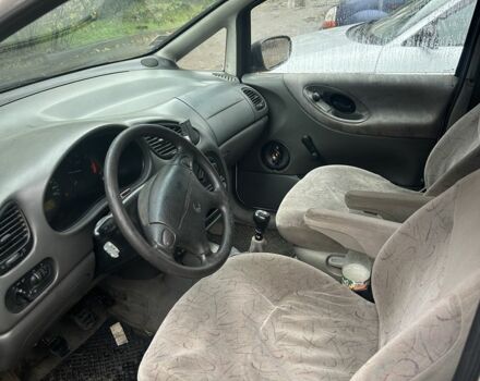 Белый Форд Галакси, объемом двигателя 1.9 л и пробегом 350 тыс. км за 1700 $, фото 6 на Automoto.ua