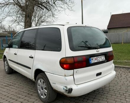 Белый Форд Галакси, объемом двигателя 2 л и пробегом 300 тыс. км за 1750 $, фото 4 на Automoto.ua