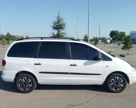 Белый Форд Галакси, объемом двигателя 1.9 л и пробегом 508 тыс. км за 4200 $, фото 3 на Automoto.ua