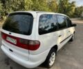 Белый Форд Галакси, объемом двигателя 2 л и пробегом 200 тыс. км за 2999 $, фото 4 на Automoto.ua