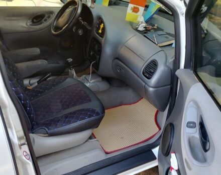 Белый Форд Галакси, объемом двигателя 1.9 л и пробегом 508 тыс. км за 4200 $, фото 11 на Automoto.ua