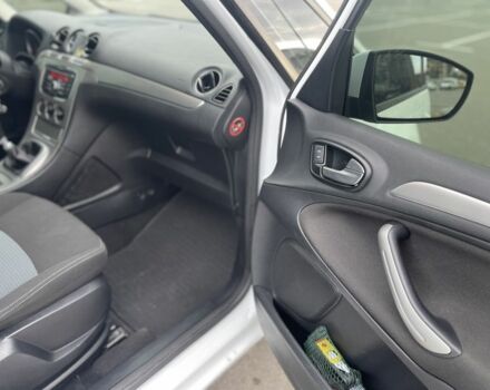 Форд Галакси 2011 в Киеве на Automoto.ua Белый Форд Галакси, объемом двигателя 1.6 л и пробегом 247 тыс. км за 9100 $, фото 11 на Automoto.ua