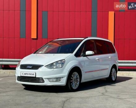 Білий Форд Галаксі, об'ємом двигуна 2 л та пробігом 249 тис. км за 11290 $, фото 3 на Automoto.ua