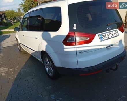 Белый Форд Галакси, объемом двигателя 2 л и пробегом 230 тыс. км за 10500 $, фото 7 на Automoto.ua