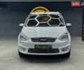 Белый Форд Галакси, объемом двигателя 2 л и пробегом 245 тыс. км за 12200 $, фото 1 на Automoto.ua