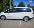 Білий Форд Галаксі, об'ємом двигуна 2 л та пробігом 285 тис. км за 14400 $, фото 1 на Automoto.ua