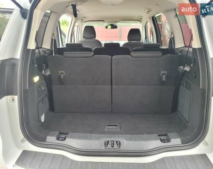 Форд Галакси 2015 в Новоднестровск на Automoto.ua Белый Форд Галакси, объемом двигателя 2 л и пробегом 208 тыс. км за 16000 $, фото 7 на Automoto.ua