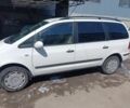Білий Форд Галаксі, об'ємом двигуна 2 л та пробігом 200 тис. км за 2998 $, фото 11 на Automoto.ua
