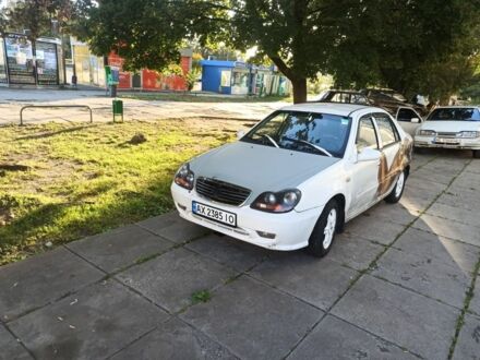 Форд Галаксі 2008 у Харкові на Automoto.ua Білий Форд Галаксі, об'ємом двигуна 0 л та пробігом 100 тис. км за 999 $, фото 1 на Automoto.ua