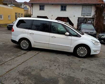 Белый Форд Галакси, объемом двигателя 2 л и пробегом 305 тыс. км за 5000 $, фото 1 на Automoto.ua