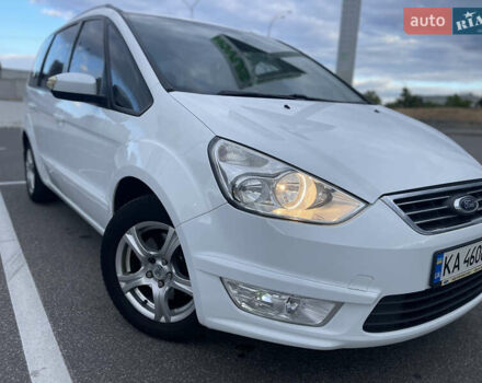Белый Форд Галакси, объемом двигателя 1.6 л и пробегом 247 тыс. км за 9100 $, фото 1 на Automoto.ua
