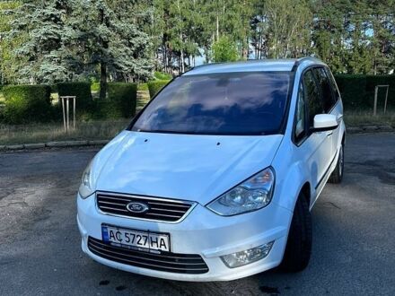Білий Форд Галаксі, об'ємом двигуна 2 л та пробігом 292 тис. км за 9500 $, фото 1 на Automoto.ua