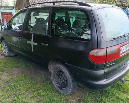 Черный Форд Галакси, объемом двигателя 0 л и пробегом 300 тыс. км за 1550 $, фото 2 на Automoto.ua