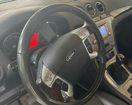 Черный Форд Галакси, объемом двигателя 2 л и пробегом 290 тыс. км за 8000 $, фото 5 на Automoto.ua