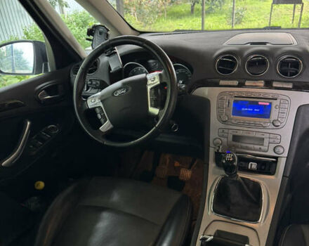 Черный Форд Галакси, объемом двигателя 2 л и пробегом 290 тыс. км за 8000 $, фото 2 на Automoto.ua