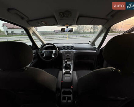 Черный Форд Галакси, объемом двигателя 2 л и пробегом 275 тыс. км за 7700 $, фото 39 на Automoto.ua