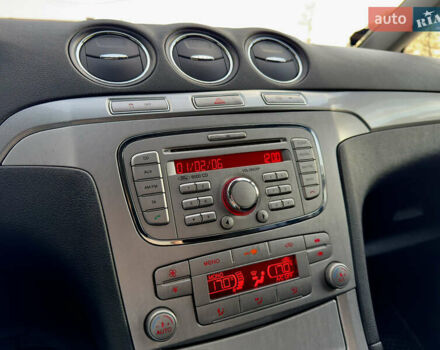 Черный Форд Галакси, объемом двигателя 2 л и пробегом 275 тыс. км за 7700 $, фото 36 на Automoto.ua