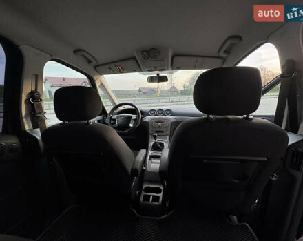 Черный Форд Галакси, объемом двигателя 2 л и пробегом 275 тыс. км за 7700 $, фото 42 на Automoto.ua