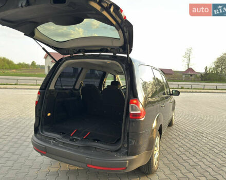 Черный Форд Галакси, объемом двигателя 2 л и пробегом 275 тыс. км за 7700 $, фото 22 на Automoto.ua