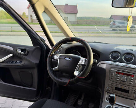 Черный Форд Галакси, объемом двигателя 2 л и пробегом 275 тыс. км за 7700 $, фото 44 на Automoto.ua