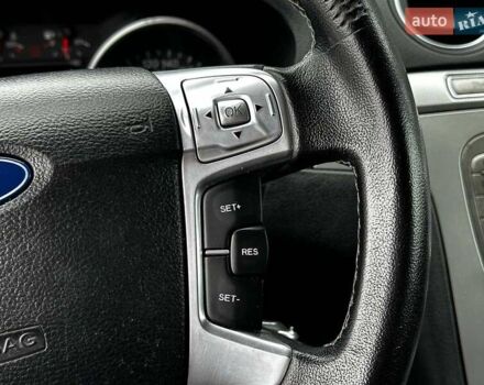 Чорний Форд Галаксі, об'ємом двигуна 2 л та пробігом 288 тис. км за 10490 $, фото 17 на Automoto.ua