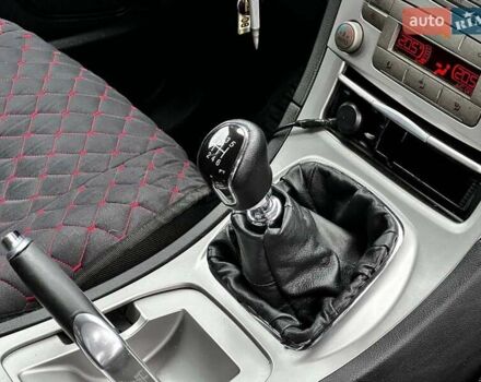 Чорний Форд Галаксі, об'ємом двигуна 2 л та пробігом 288 тис. км за 10490 $, фото 30 на Automoto.ua