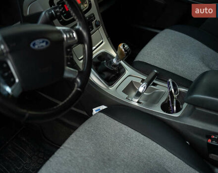 Чорний Форд Галаксі, об'ємом двигуна 2 л та пробігом 316 тис. км за 9600 $, фото 15 на Automoto.ua