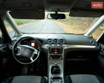 Чорний Форд Галаксі, об'ємом двигуна 2 л та пробігом 316 тис. км за 9600 $, фото 13 на Automoto.ua