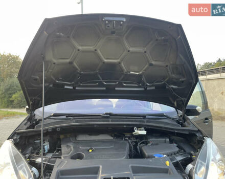 Черный Форд Галакси, объемом двигателя 2 л и пробегом 243 тыс. км за 11950 $, фото 125 на Automoto.ua